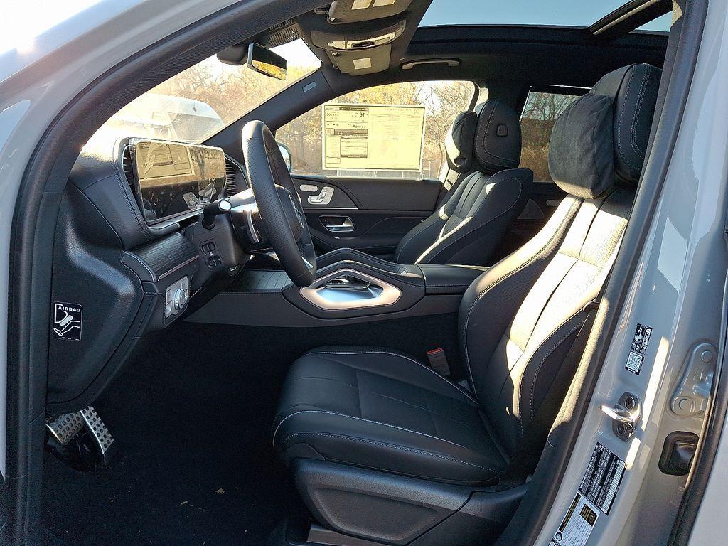 new 2026 Mercedes-Benz GLS 580 car, priced at $128,270