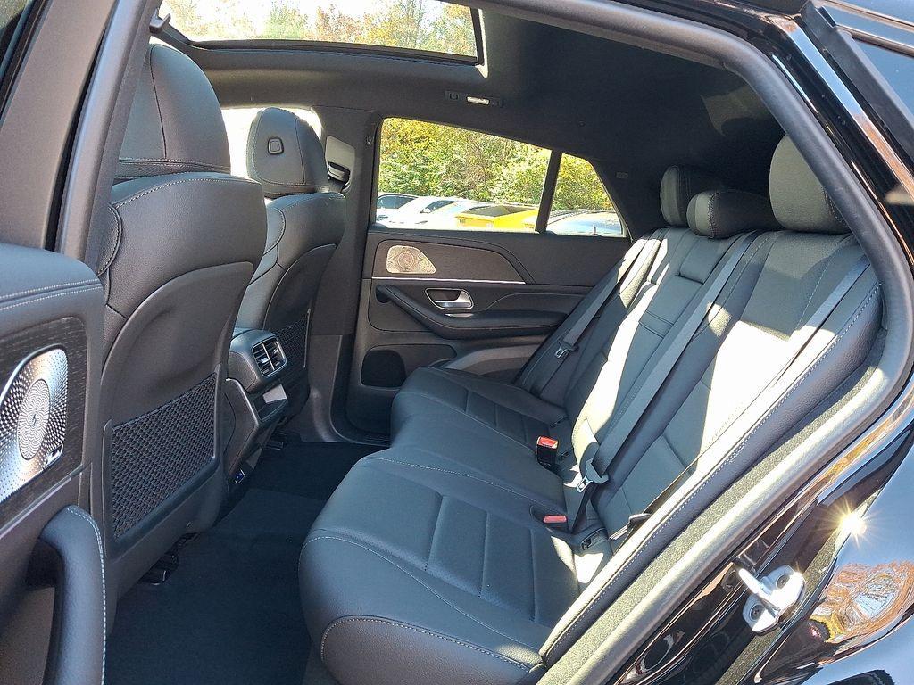 new 2026 Mercedes-Benz GLE 450 car, priced at $85,560