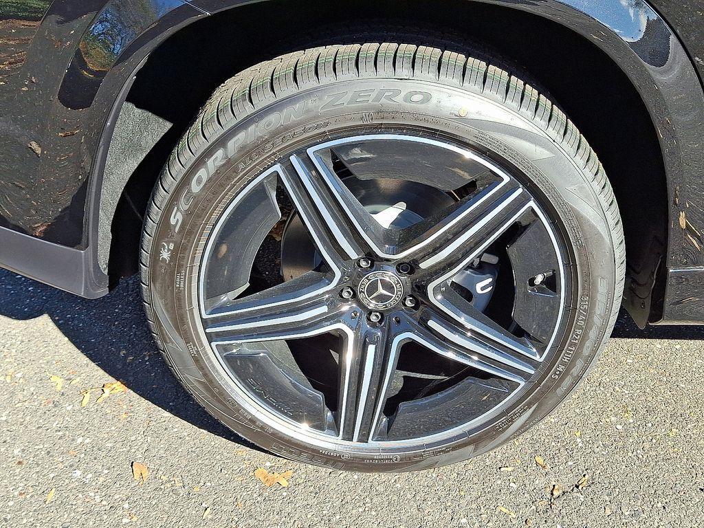 new 2026 Mercedes-Benz GLE 450 car, priced at $85,560