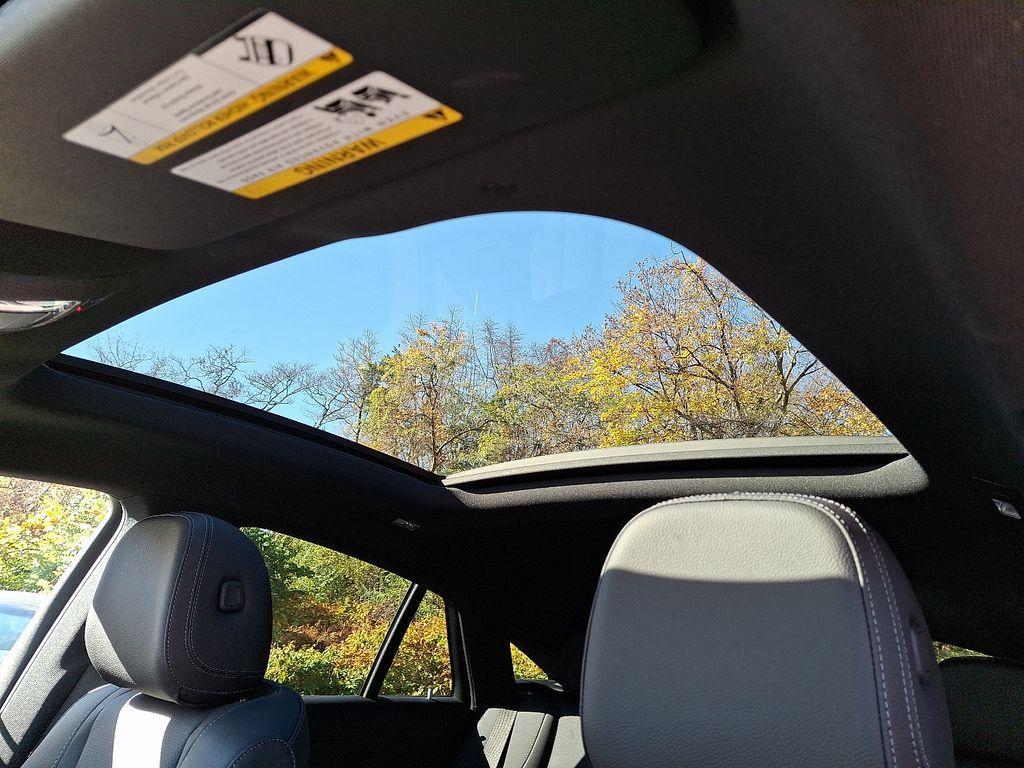 new 2026 Mercedes-Benz GLE 450 car, priced at $85,560