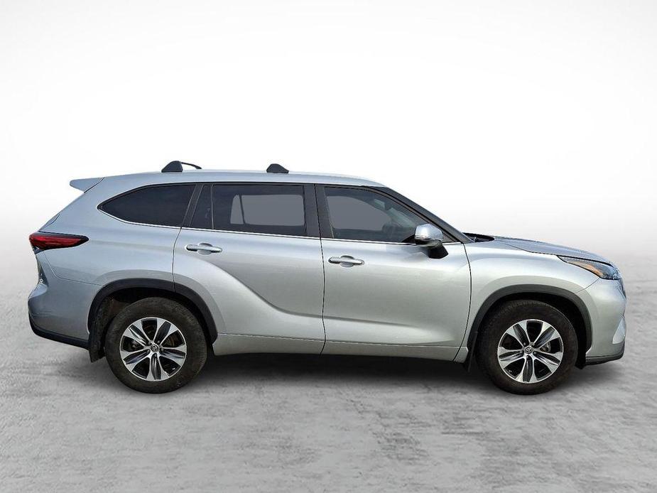 used 2023 Toyota Highlander car, priced at $38,963