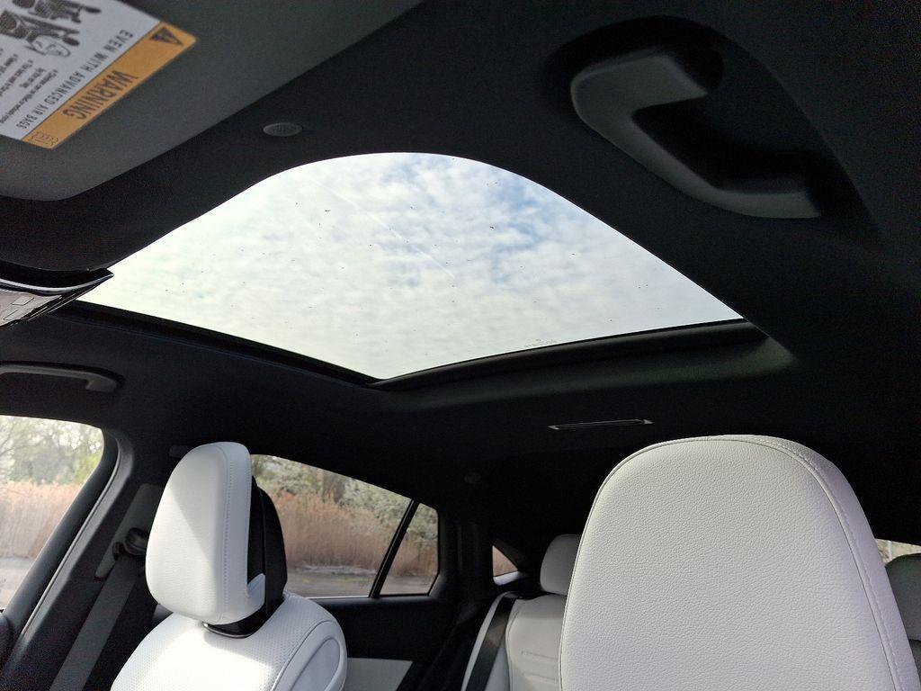 new 2025 Mercedes-Benz GLC 300 car, priced at $65,805