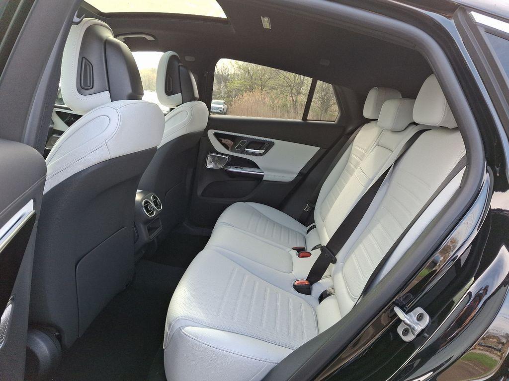 new 2025 Mercedes-Benz GLC 300 car, priced at $65,805