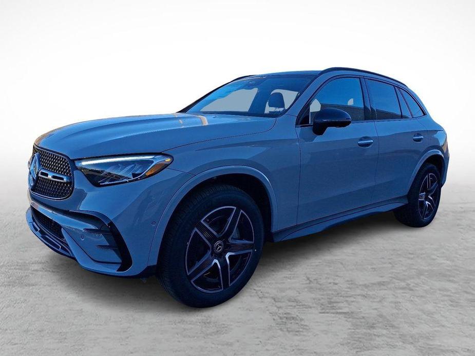 new 2025 Mercedes-Benz GLC 300 car, priced at $62,900