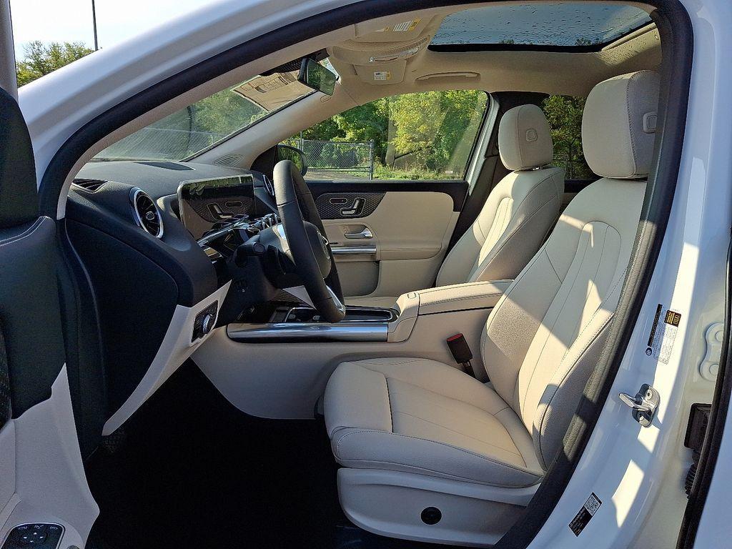 new 2026 Mercedes-Benz GLA 250 car, priced at $47,435