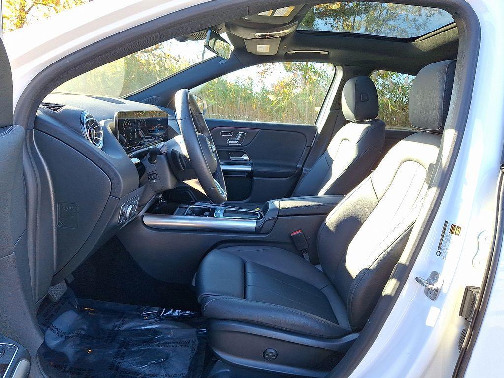 used 2025 Mercedes-Benz GLA 250 car, priced at $41,998