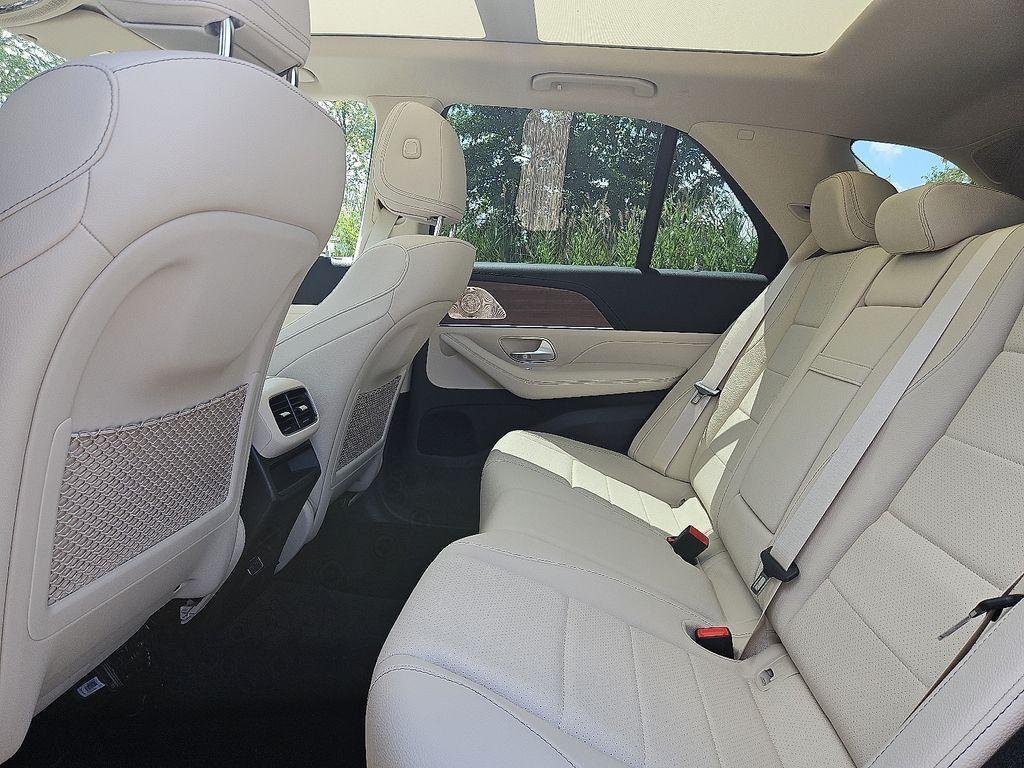 new 2026 Mercedes-Benz GLE 350 car, priced at $76,350