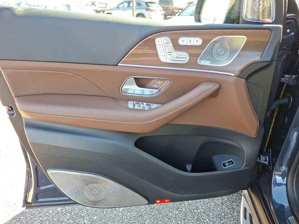 used 2025 Mercedes-Benz GLS 450 car, priced at $82,377