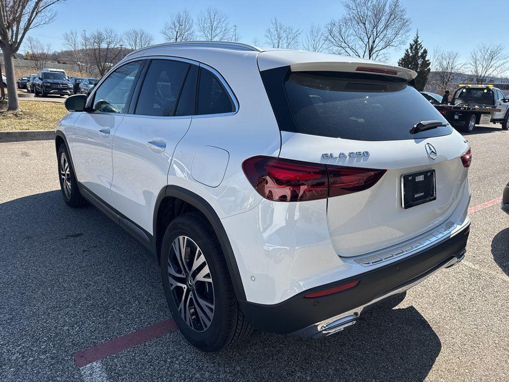 used 2025 Mercedes-Benz GLA 250 car, priced at $39,636