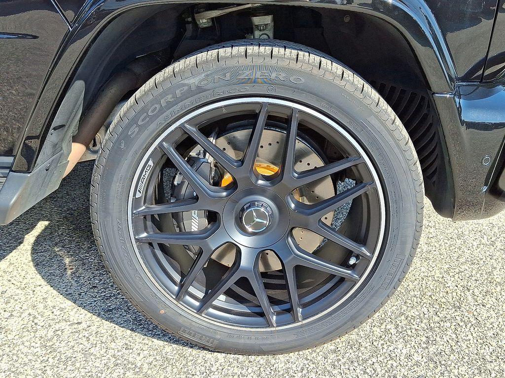 used 2022 Mercedes-Benz AMG G 63 car, priced at $165,444