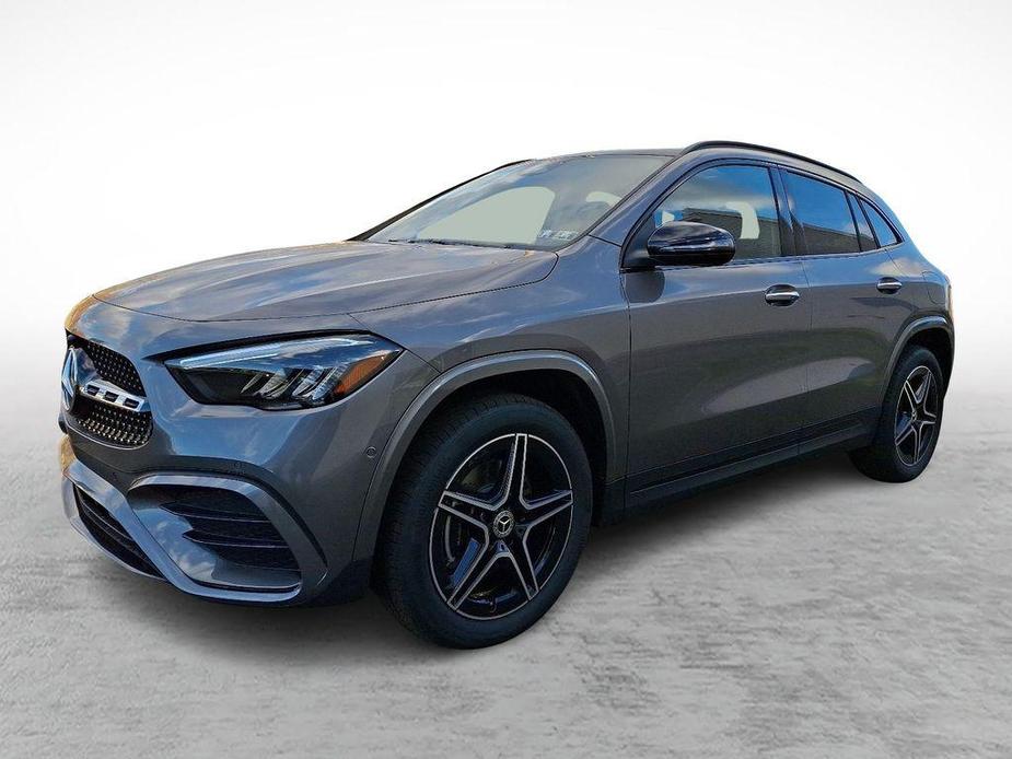 new 2025 Mercedes-Benz GLA 250 car, priced at $53,270