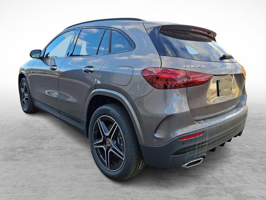 new 2025 Mercedes-Benz GLA 250 car, priced at $53,270