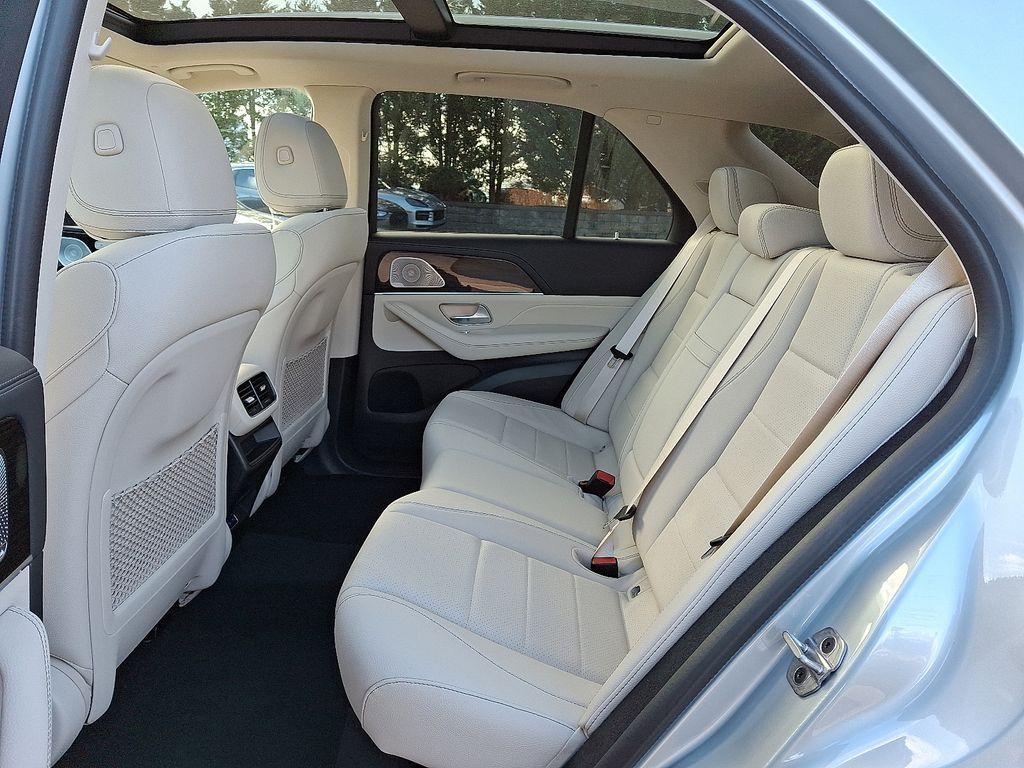 new 2026 Mercedes-Benz GLE 350 car, priced at $72,240