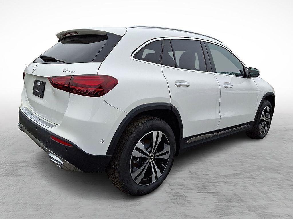used 2025 Mercedes-Benz GLA 250 car, priced at $43,706