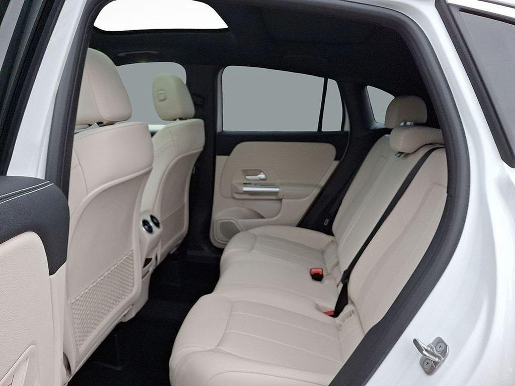 used 2025 Mercedes-Benz GLA 250 car, priced at $43,706