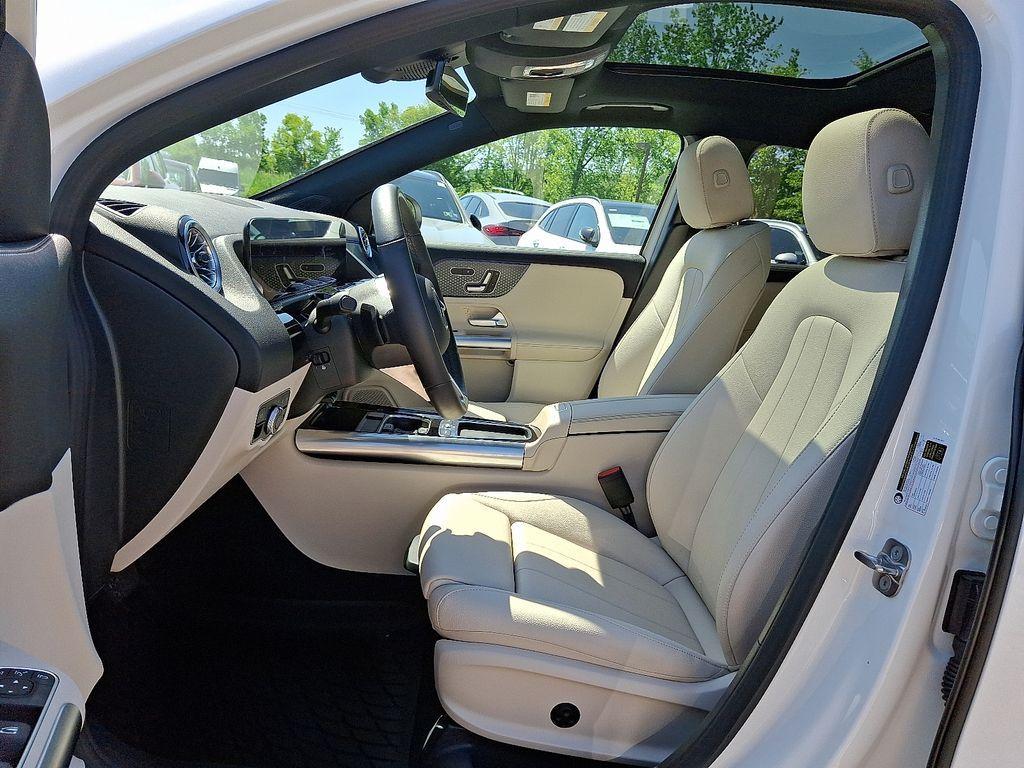 used 2025 Mercedes-Benz GLA 250 car, priced at $46,190