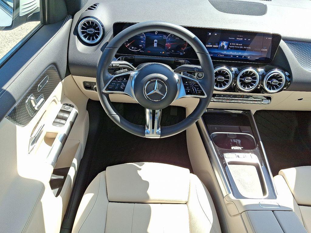 used 2025 Mercedes-Benz GLA 250 car, priced at $46,190