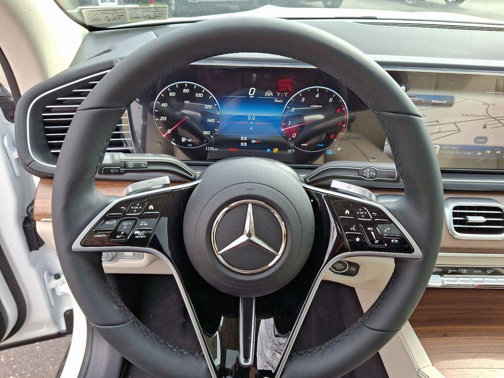 new 2025 Mercedes-Benz GLS 450 car, priced at $90,980