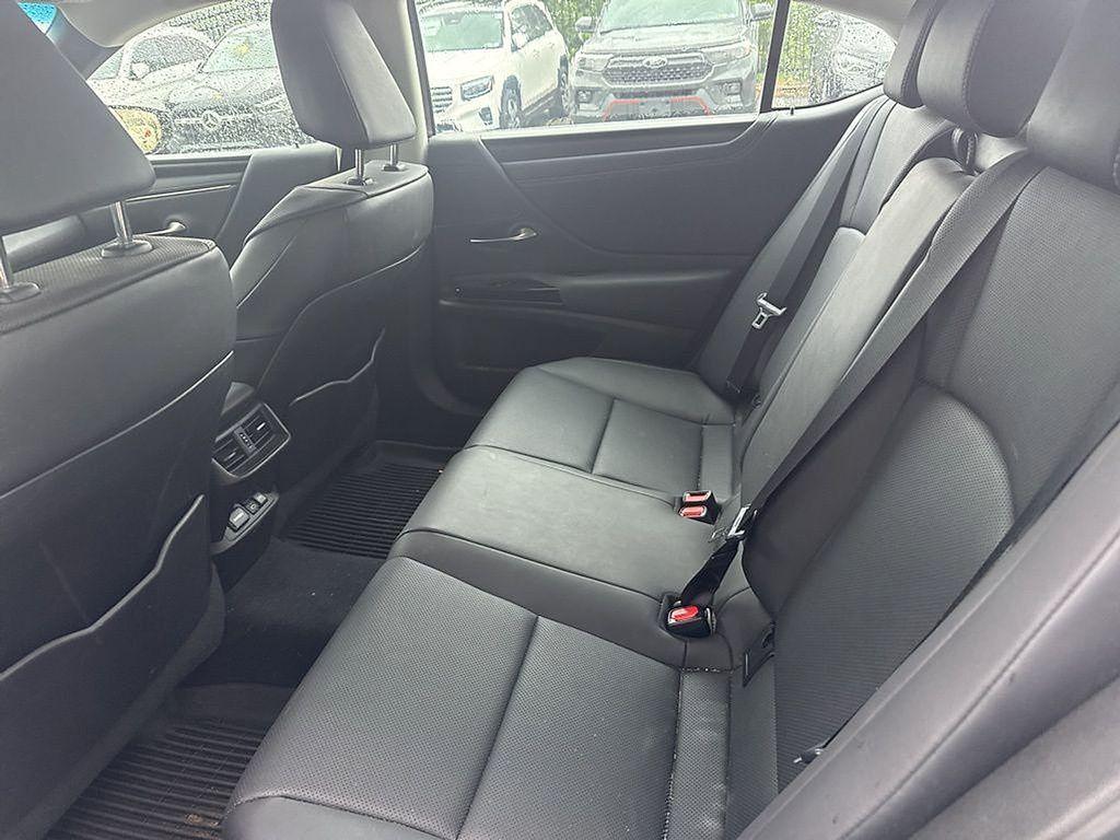 used 2022 Lexus ES 350 car, priced at $35,298