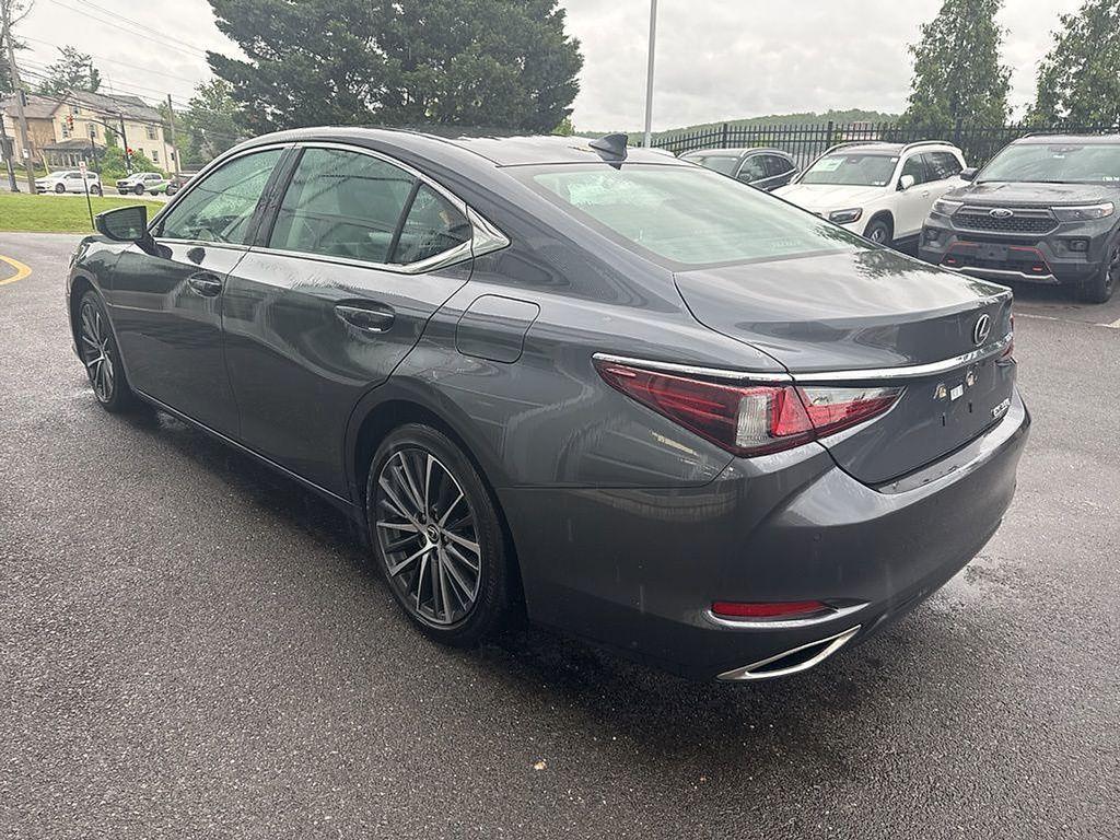 used 2022 Lexus ES 350 car, priced at $35,298