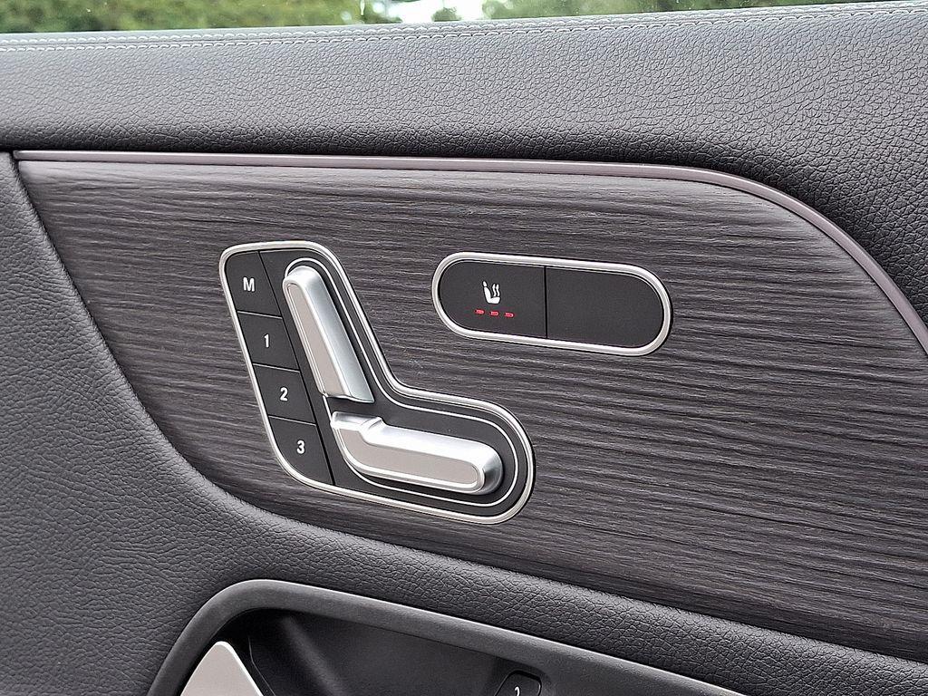 used 2026 Mercedes-Benz GLA 250 car, priced at $49,695