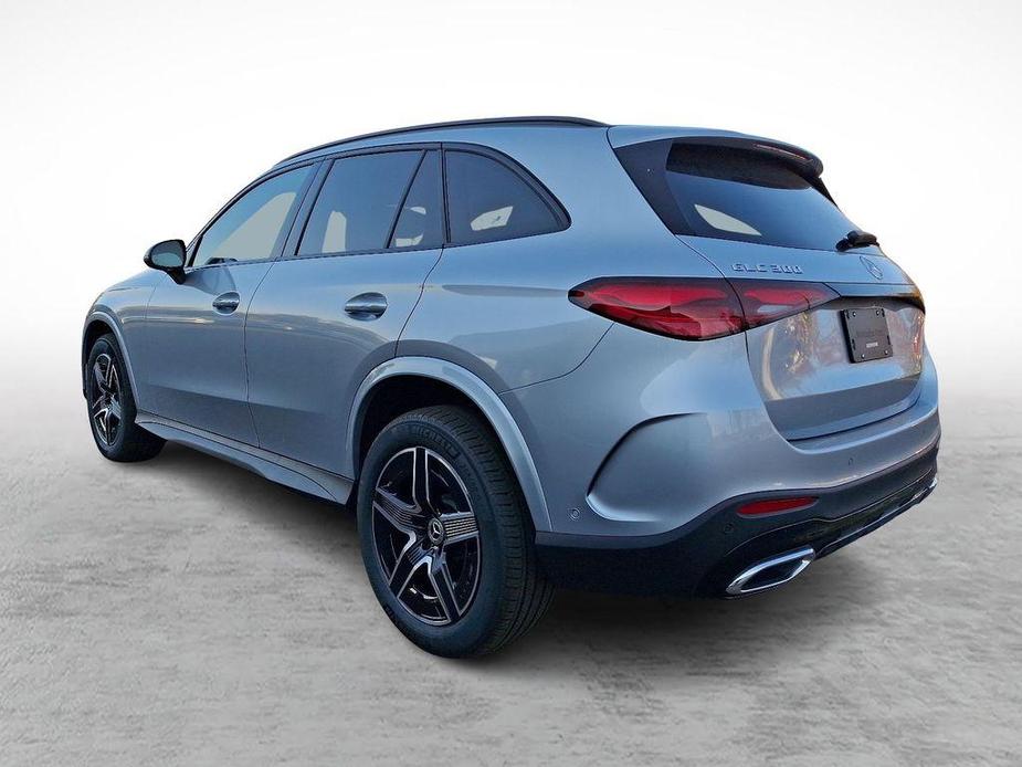 new 2025 Mercedes-Benz GLC 300 car, priced at $57,085