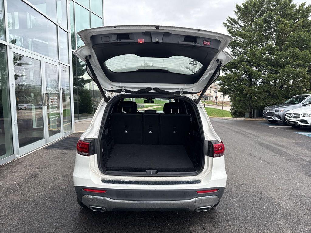 used 2022 Mercedes-Benz GLB 250 car, priced at $32,187