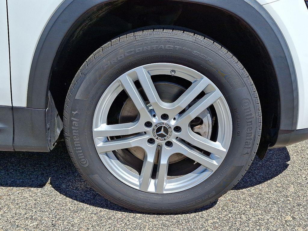 used 2022 Mercedes-Benz GLB 250 car, priced at $32,003