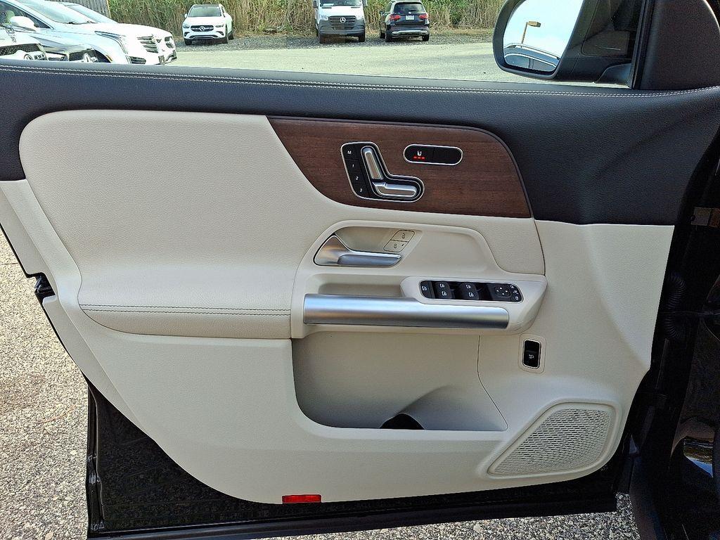 used 2023 Mercedes-Benz GLA 250 car, priced at $35,287