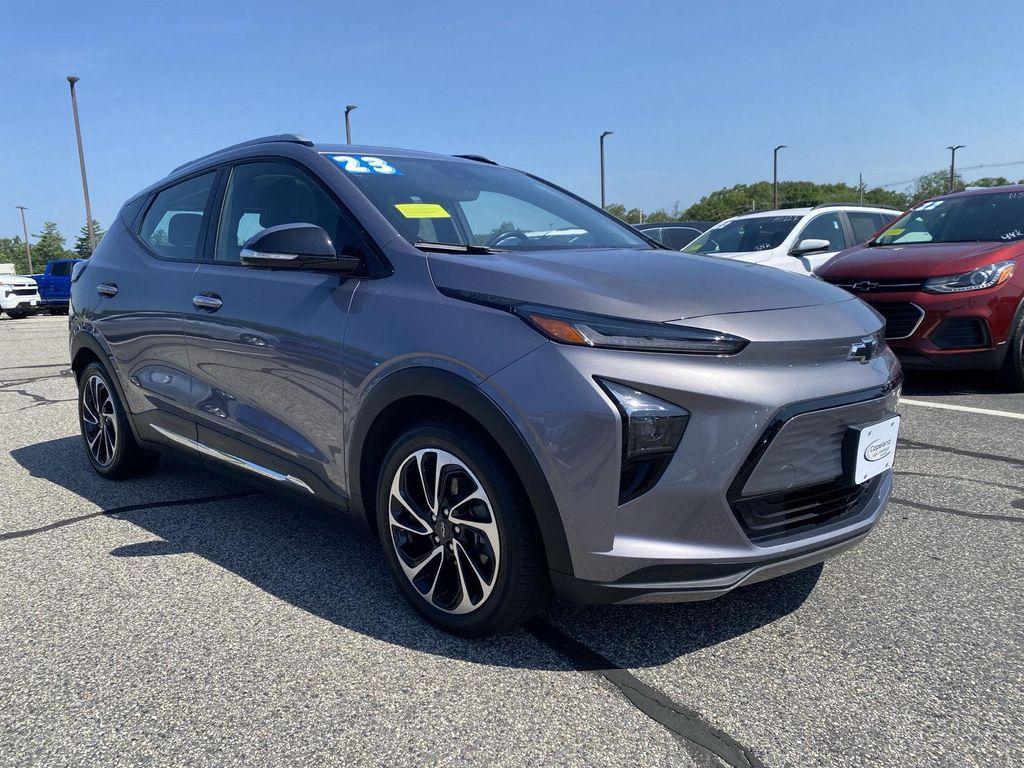 used 2023 Chevrolet Bolt EUV car, priced at $24,999