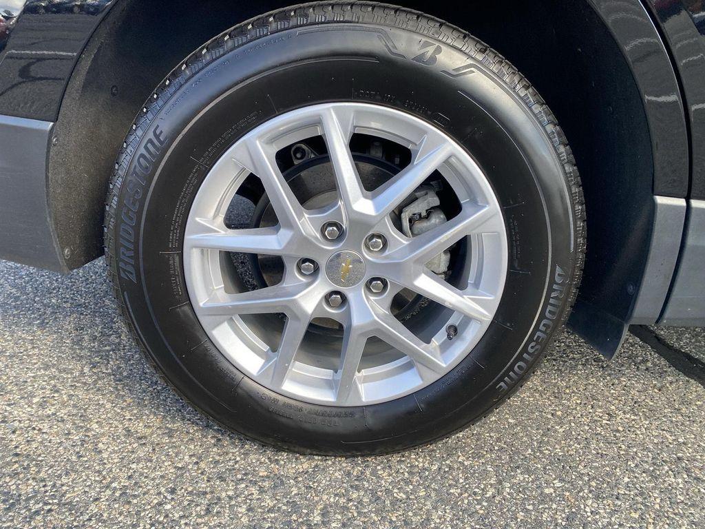 used 2022 Chevrolet Equinox car, priced at $22,999