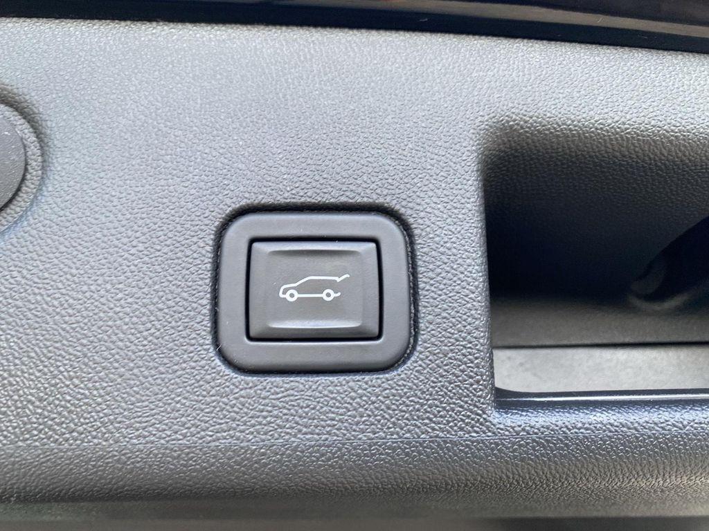 used 2022 Chevrolet Equinox car, priced at $22,999