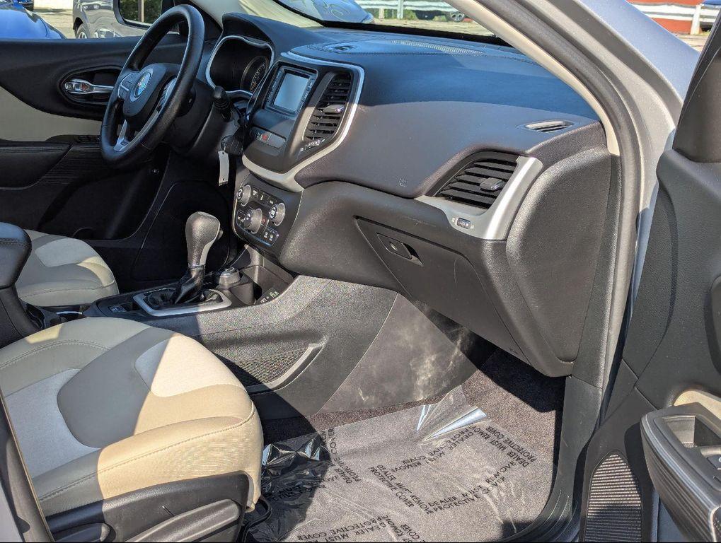 used 2017 Jeep Cherokee car, priced at $16,999