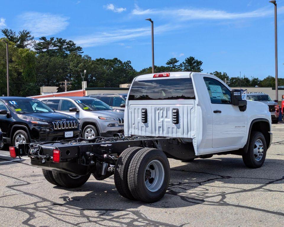 new 2026 Chevrolet Silverado 3500 car, priced at $52,265