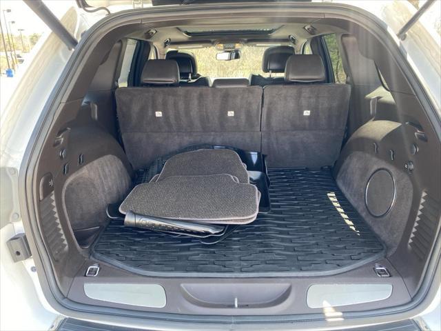 used 2014 Jeep Grand Cherokee car, priced at $15,999