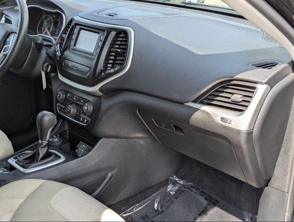 used 2017 Jeep Cherokee car, priced at $15,999