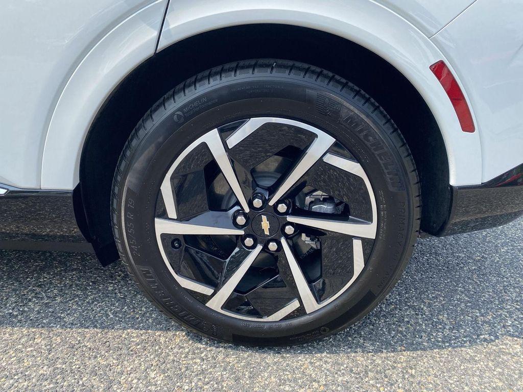 used 2025 Chevrolet Equinox EV car, priced at $29,999