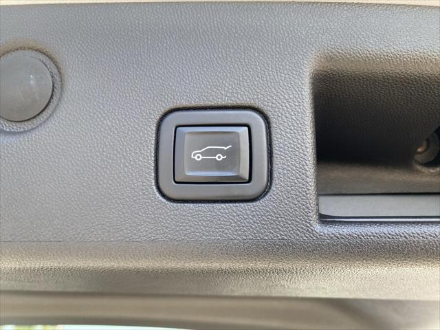 used 2022 Chevrolet Equinox car, priced at $24,999