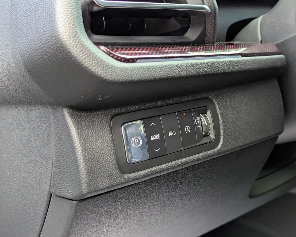 new 2026 Chevrolet Traverse car, priced at $59,290