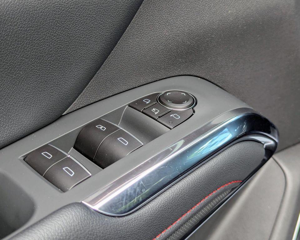 new 2026 Chevrolet Traverse car, priced at $59,290