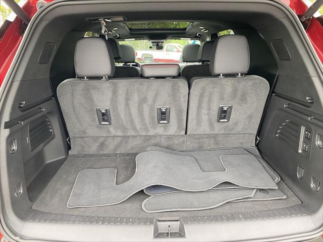 used 2024 Chevrolet Traverse car, priced at $54,999