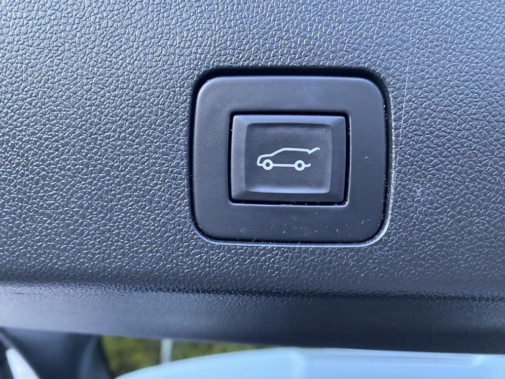 used 2024 Buick Encore GX car, priced at $24,999