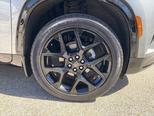 used 2024 Chevrolet Traverse car, priced at $55,999
