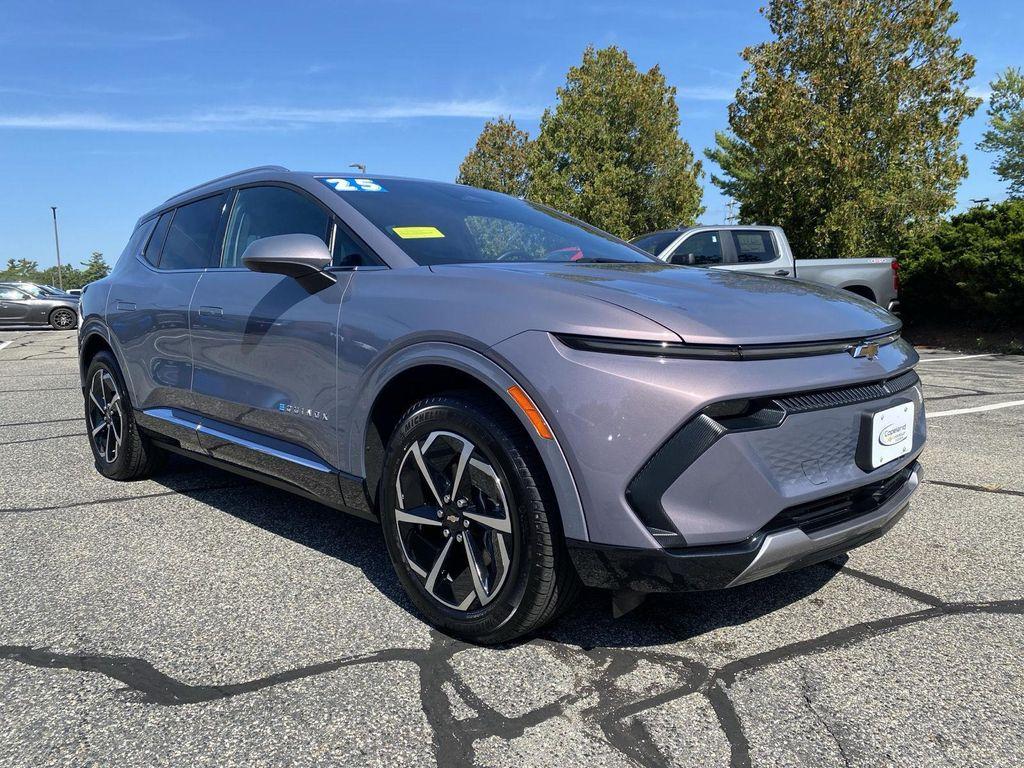 used 2025 Chevrolet Equinox EV car, priced at $28,999