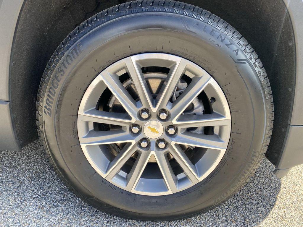 used 2023 Chevrolet Traverse car, priced at $31,999