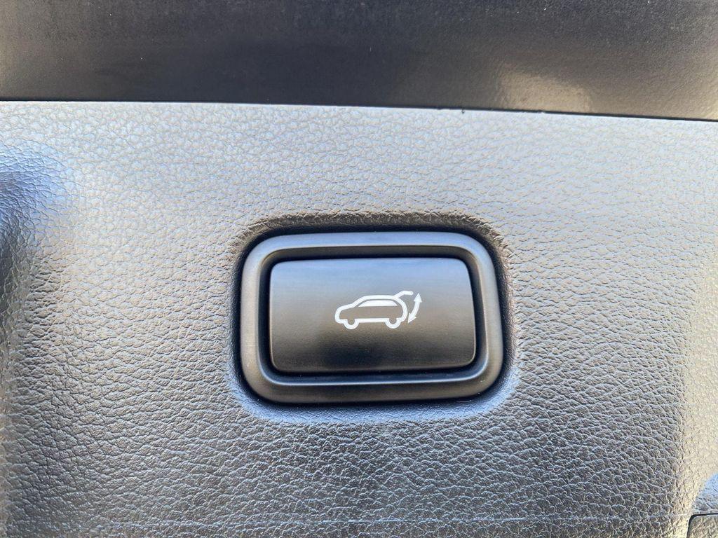 used 2023 Hyundai Palisade car, priced at $35,999