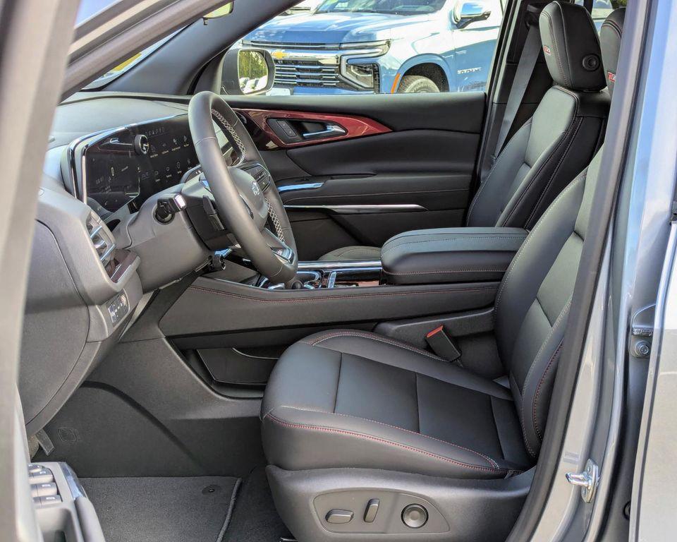 new 2026 Chevrolet Traverse car, priced at $51,295