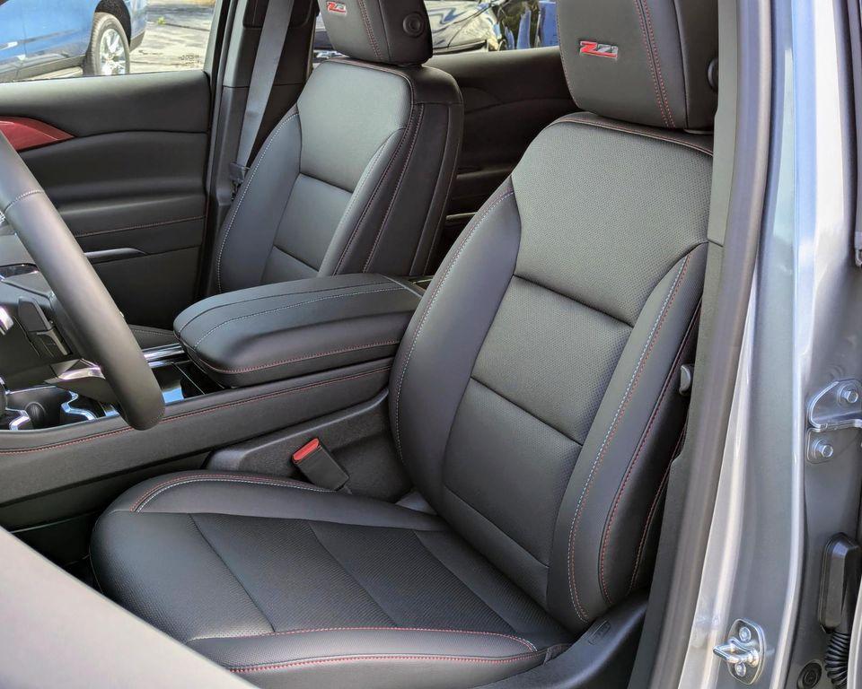 new 2026 Chevrolet Traverse car, priced at $51,295