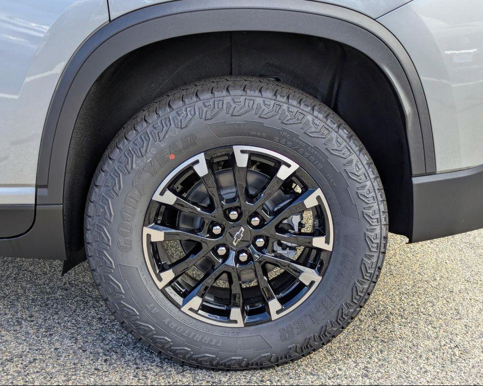 new 2026 Chevrolet Traverse car, priced at $51,295