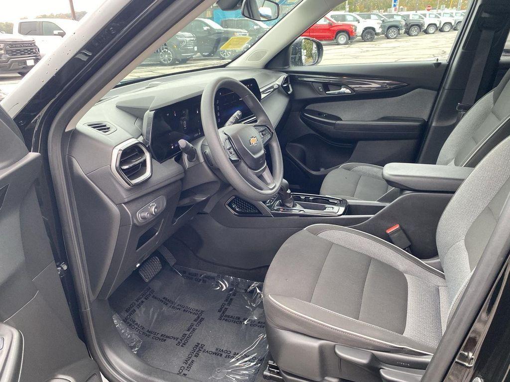 used 2024 Chevrolet TrailBlazer car, priced at $24,999